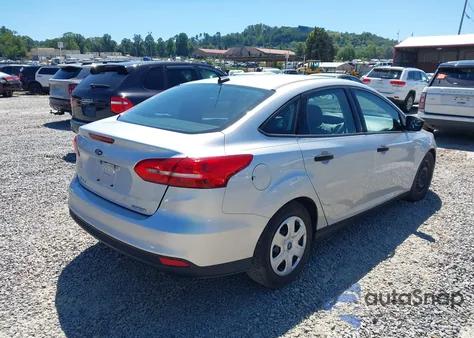 2016 Ford Focus S из США, поврежденный, VIN 1FADP3E26GL356315